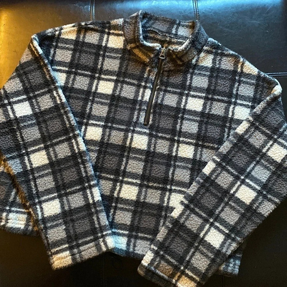 Love Tree Plaid Sherpa Quarter Zip Pullover​​​​​​​​​​ - Picture 3 of 4